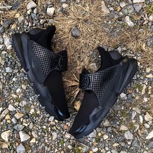 Nike Sock Dart • Women’s Sz 8.5🚫SOLD ON MERCARI🚫